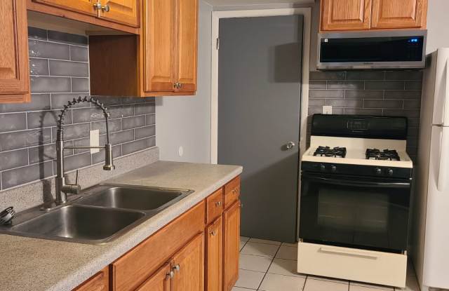 905 North Meadows CourtA photos photos