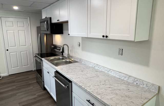 106 North Carpenter Street - 1 photos photos