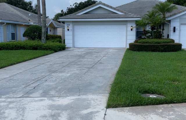 4426 LACEY OAK Drive Gallery 2