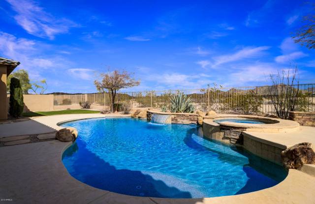 17936 W NARRAMORE Road Gallery 2