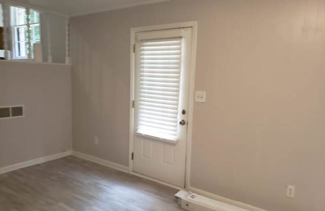 5649 Roberts Dr Gallery 3