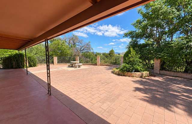 1331 East Placita Rebecca Gallery 3