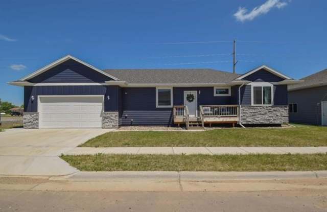 Spacious 4-Bedroom Ranch Home with Finished Basement & Oversized Garage! photos photos