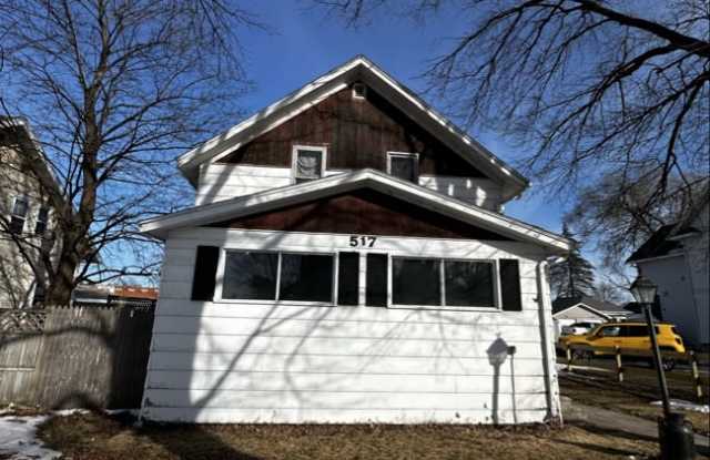 517 N 2nd Ave photos photos