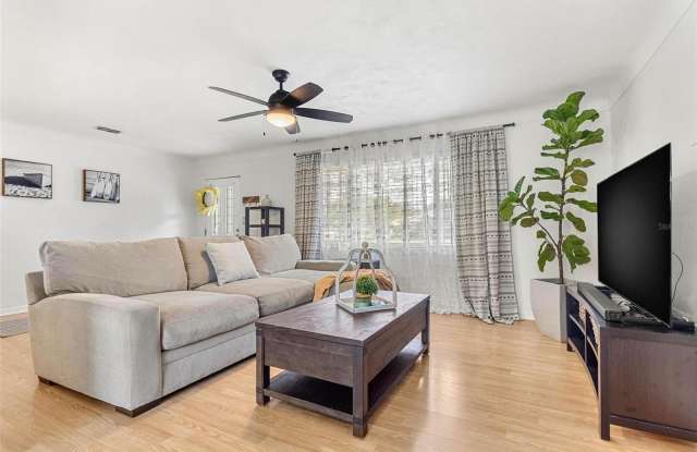 6190 36TH Avenue N Gallery 4