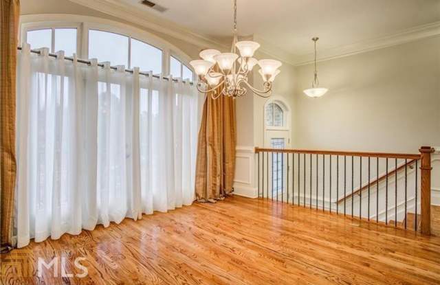 602 Village Park Dr Gallery 4