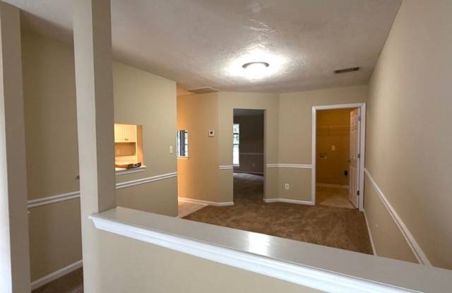 End Unit Harvestwood Townhome Gallery 3