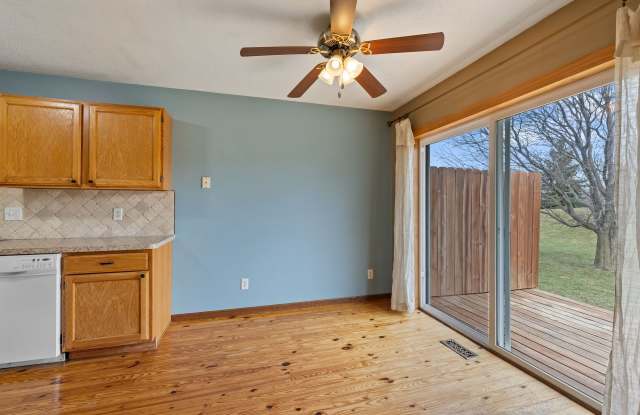 16940 Glencoe Ave. Gallery 4