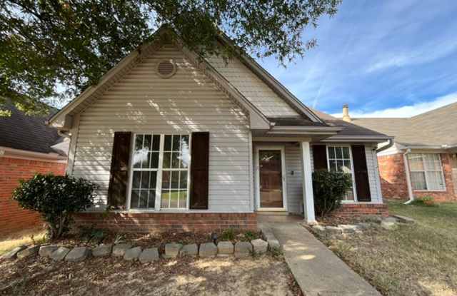 Renovated 2 Bedroom 2 Bath Home For Rent!! Gallery 1