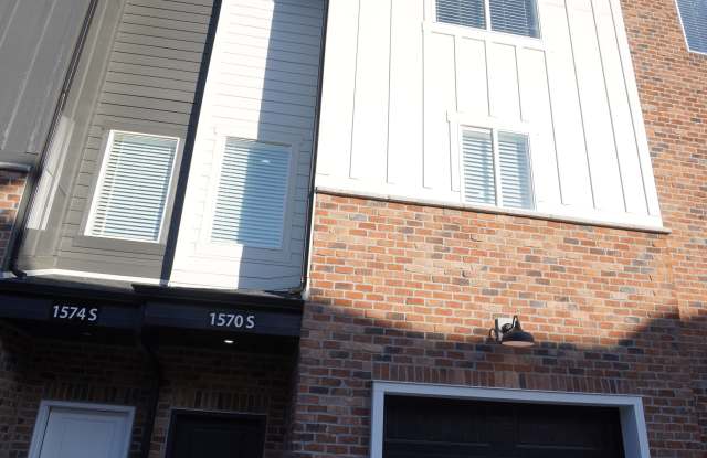 1570 S 150 W photos photos