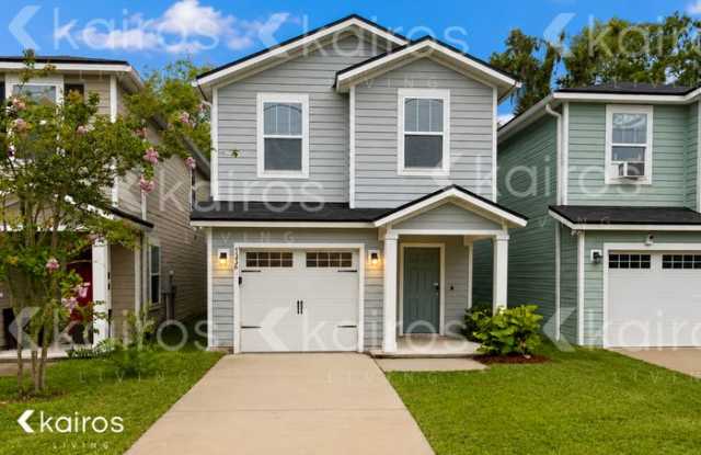 1336 Lake Shore Boulevard Gallery 1