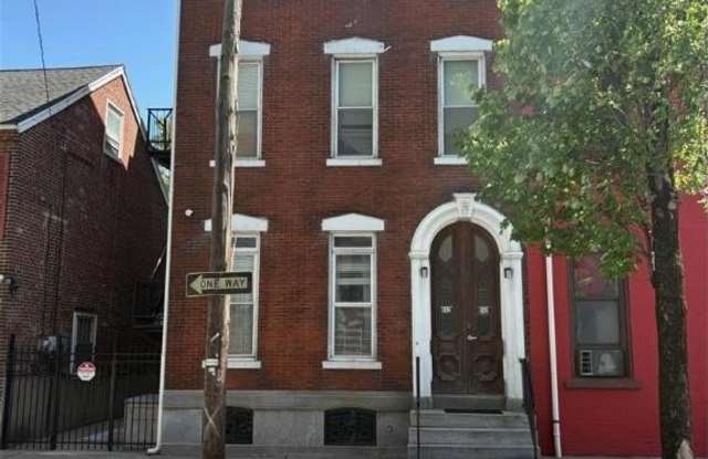 542 W Walnut Street unit: 2R photos photos