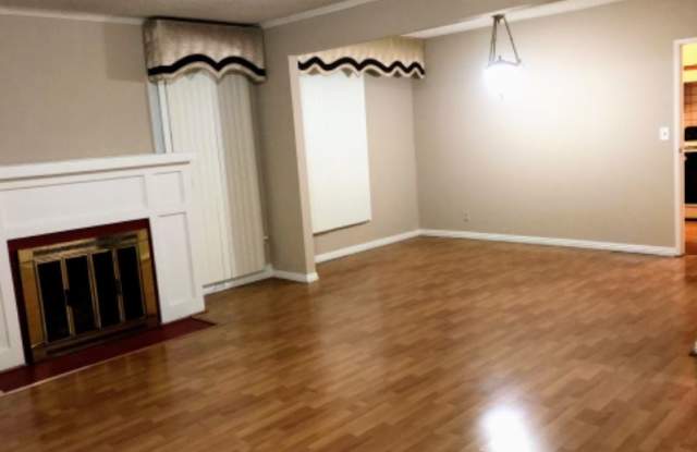 1723 E. Whitefield Rd. Gallery 4