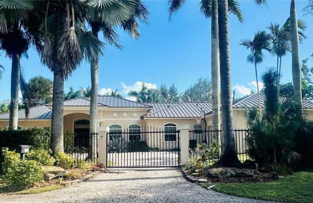 15335 SW 80th Ave photos photos
