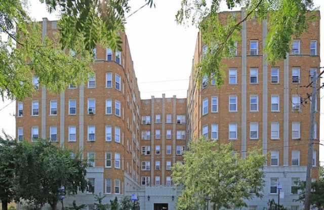 6748 North Ashland Avenue - 6748 North Ashland Avenue, Chicago, IL 60626