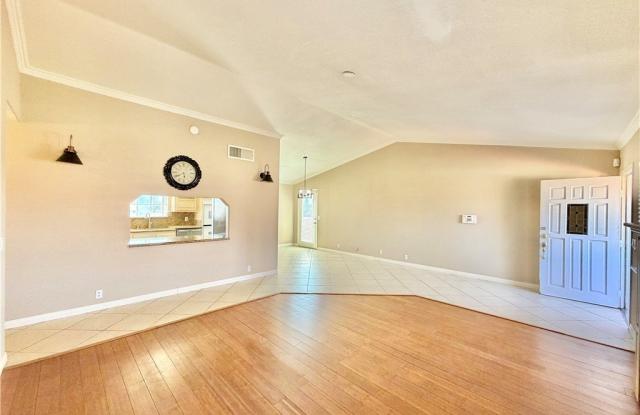 5134 Edna Avenue Gallery 4