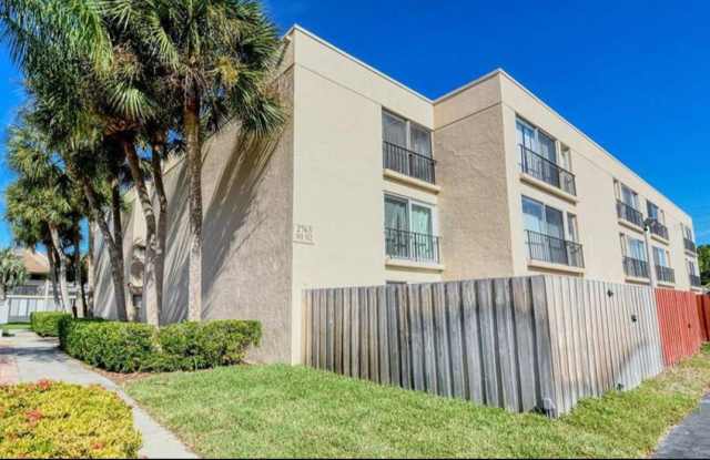 2763 Woodgate Lane photos photos