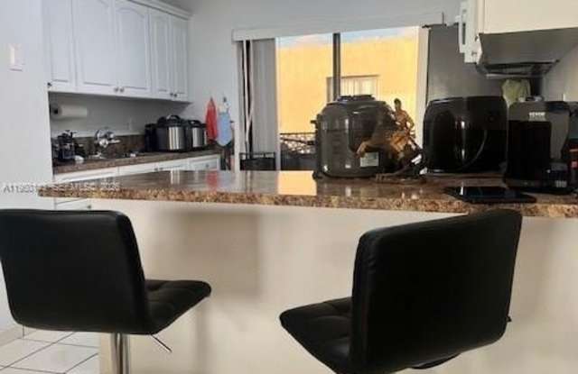 2815 W 76th St photos photos 2815 W 76th St photos photos