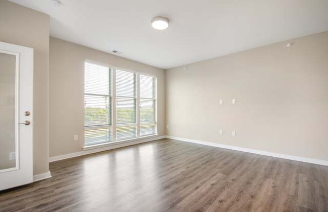 One Bedroom Luxury Apartment (Elevator Building) photos photos