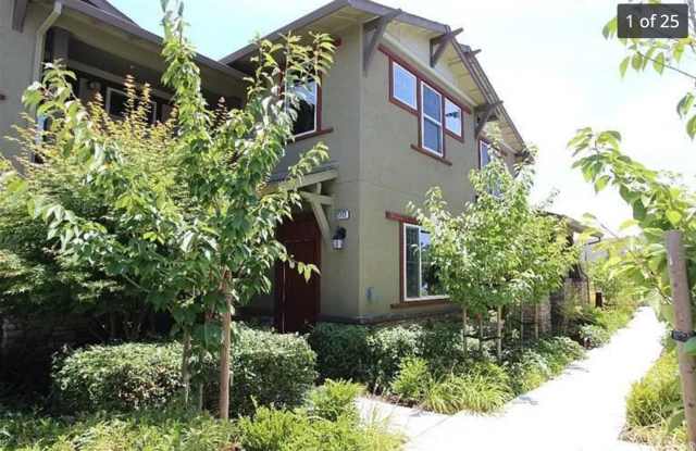 The Crossing at Eden Shore - Community! Large 2 Bedroom, 2.5 Bath Townhome for Lease. photos photos