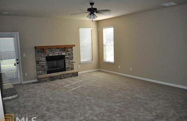 4910 Roosevelt Cir Gallery 2