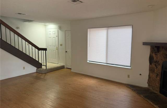 2119 PINE BREEZE Lane Gallery 4