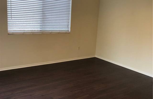 25622 Amber Leaf Road Gallery 4