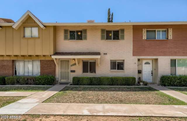 8434 E MONTEBELLO Avenue Gallery 1