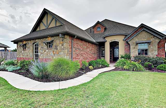 4 Bedroom home in Rose Creek - DEER CREEK SCHOOLS photos photos