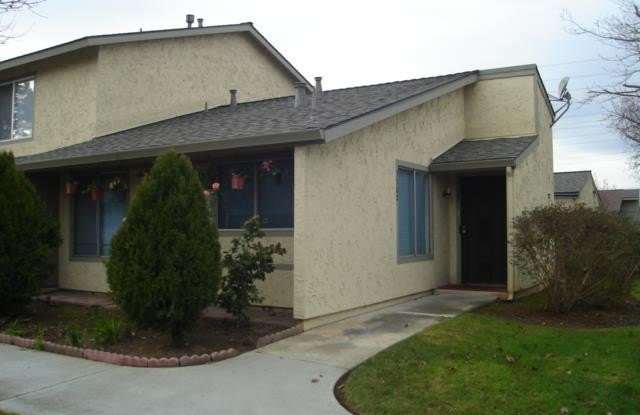 3302 Cannongate CT Gallery 1