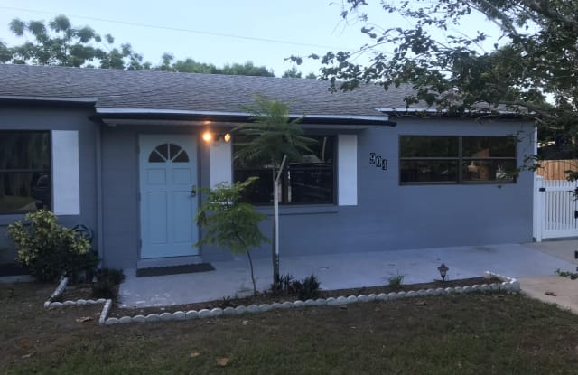 904 Carson Street - 904 Carson Street, Cocoa, FL 32922 904 Carson Street - 904 Carson Street, Cocoa, FL 32922