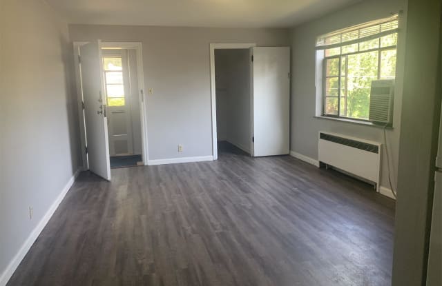 3727 Belmont Street- 4 - 3727 Belmont Ave, Mariemont, OH 45227