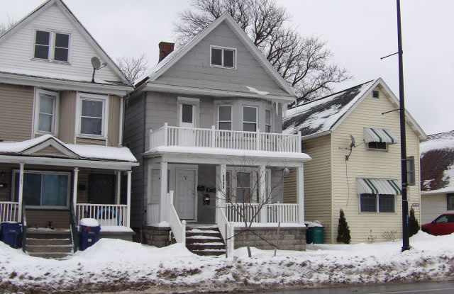 2099 Main St photos photos