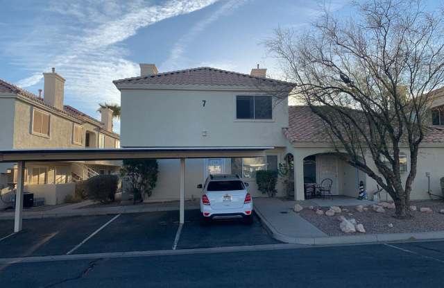 1 Bedroom downstairs unit Henderson community with community pool photos photos