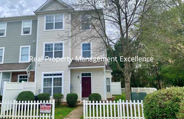 Raleigh Townhome Convenient to I440  I540, Huge Master Suite, Near Anderson Pointe Park! photos photos Raleigh Townhome Convenient to I440  I540, Huge Master Suite, Near Anderson Pointe Park! photos photos
