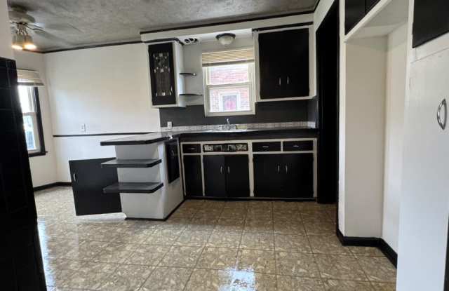 16242 Bringard Drive Gallery 4
