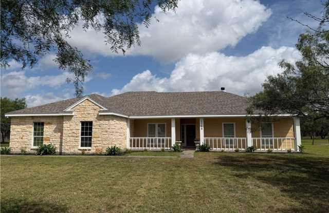 5758 Grand Lake Circle Gallery 1