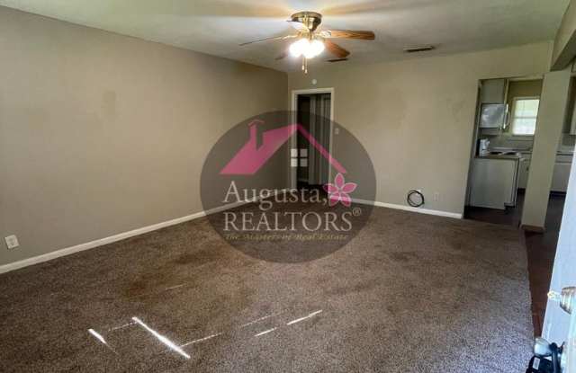 Adorable 2 bedroom home! Gallery 3