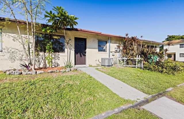 28147 SW 142nd Ct photos photos