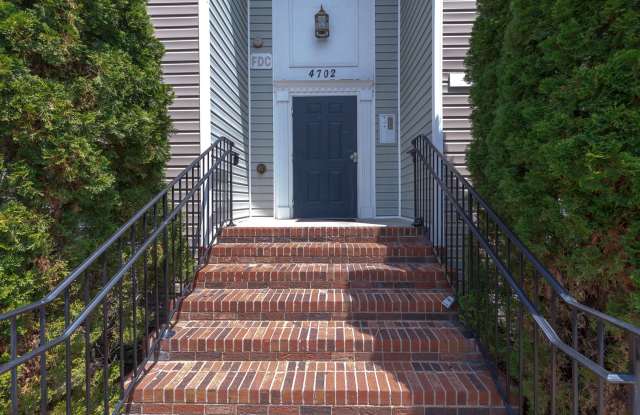 Cozy Greensboro 2 Bedroom 2 Bathroom Condo With Balcony Gallery 3