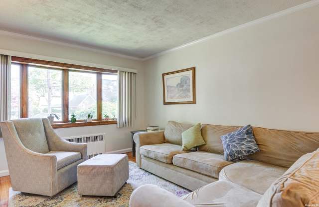 1318 Park Avenue Gallery 4