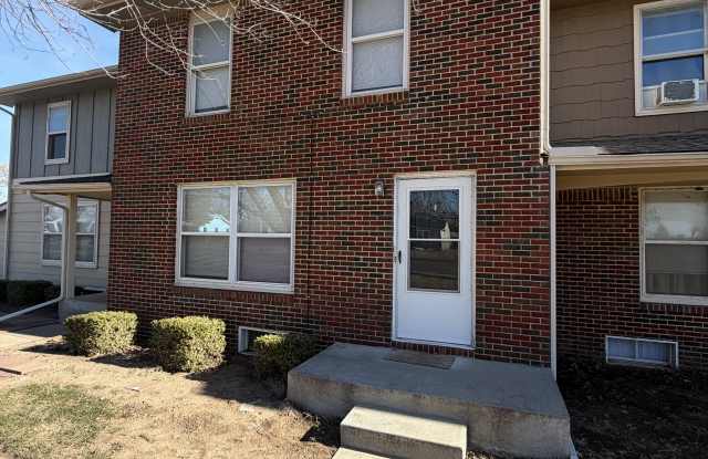 624 N Main St - 624 North Main Street, Goddard, KS 67052