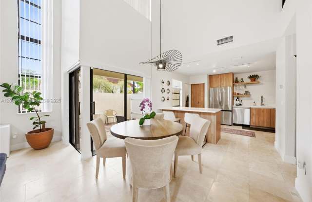 327 Ives Dairy Rd photos photos