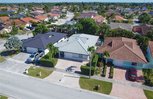 5261 Southwest 144th Avenue - 5261 Southwest 144th Avenue, Kendale Lakes, FL 33175