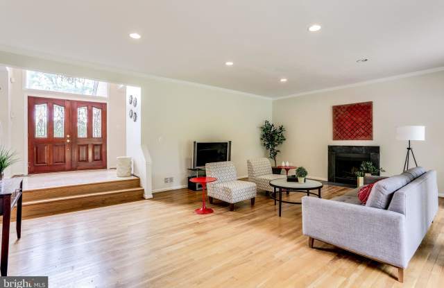 10605 MACARTHUR BOULEVARD Gallery 2