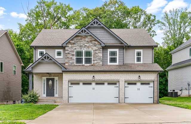 Pet Friendly Four Bedroom! photos photos