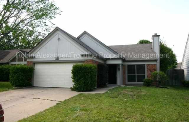 1007 Danforth Court - 1007 Danforth Court, Arlington, TX 76017