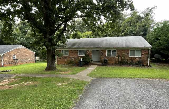 112 Camp Avenue - A - 112 Camp Avenue, Lynchburg, VA 24501