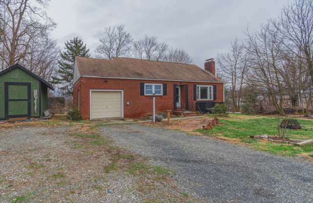 2 Bedroom Home in Commutable Location photos photos