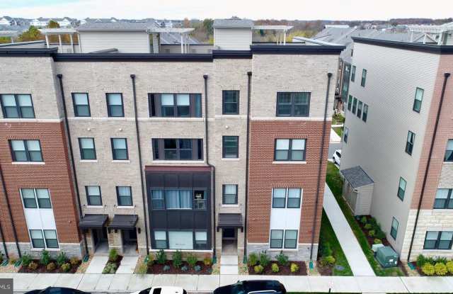 20551 MILBRIDGE TERRACE Gallery 2
